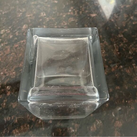 Beautiful, clear glass, rectangular flower vase, great condition, size 4 x 4” - Picture 3 of 3